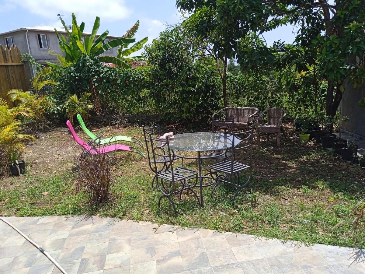 Zannanna Delair Guest House Sainte-Anne  Ngoại thất bức ảnh